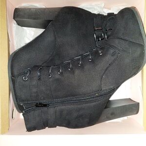 Charlotte Russe / Black heeled booties✨️